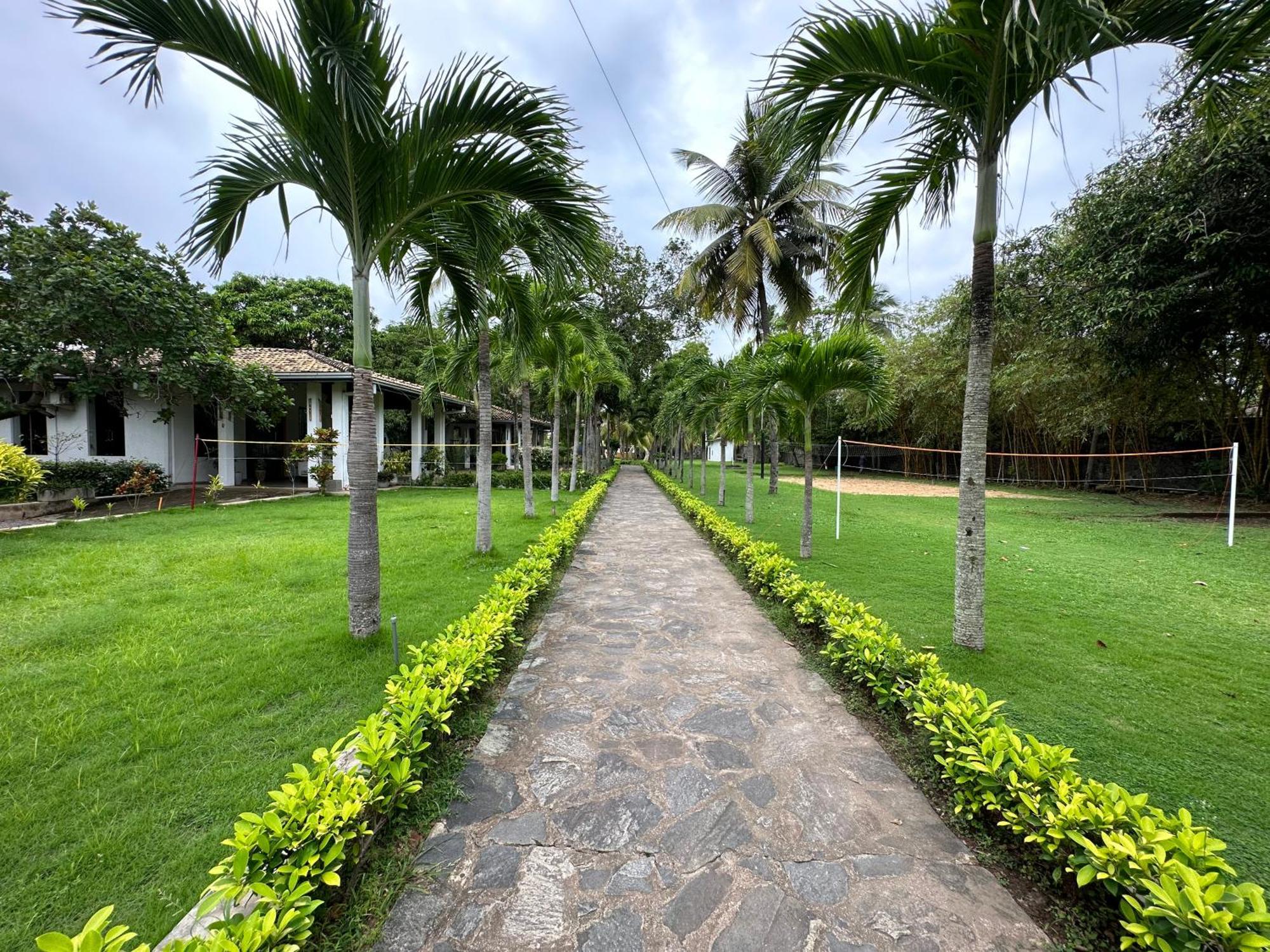 Amaluna Resorts Negombo Eksteriør bilde