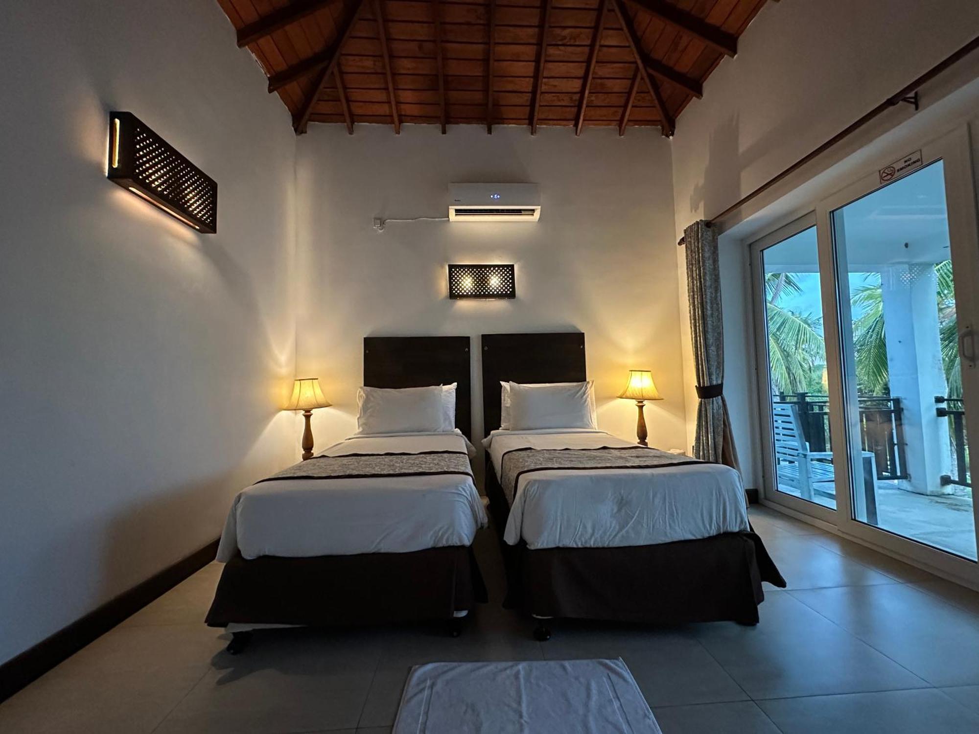 Amaluna Resorts Negombo Eksteriør bilde